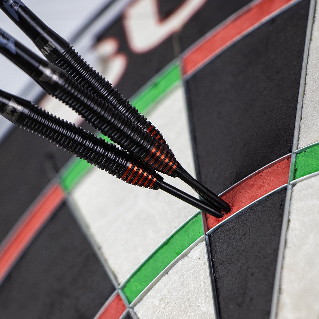 Bull's Jani Medium 90% tungsten 23g darts