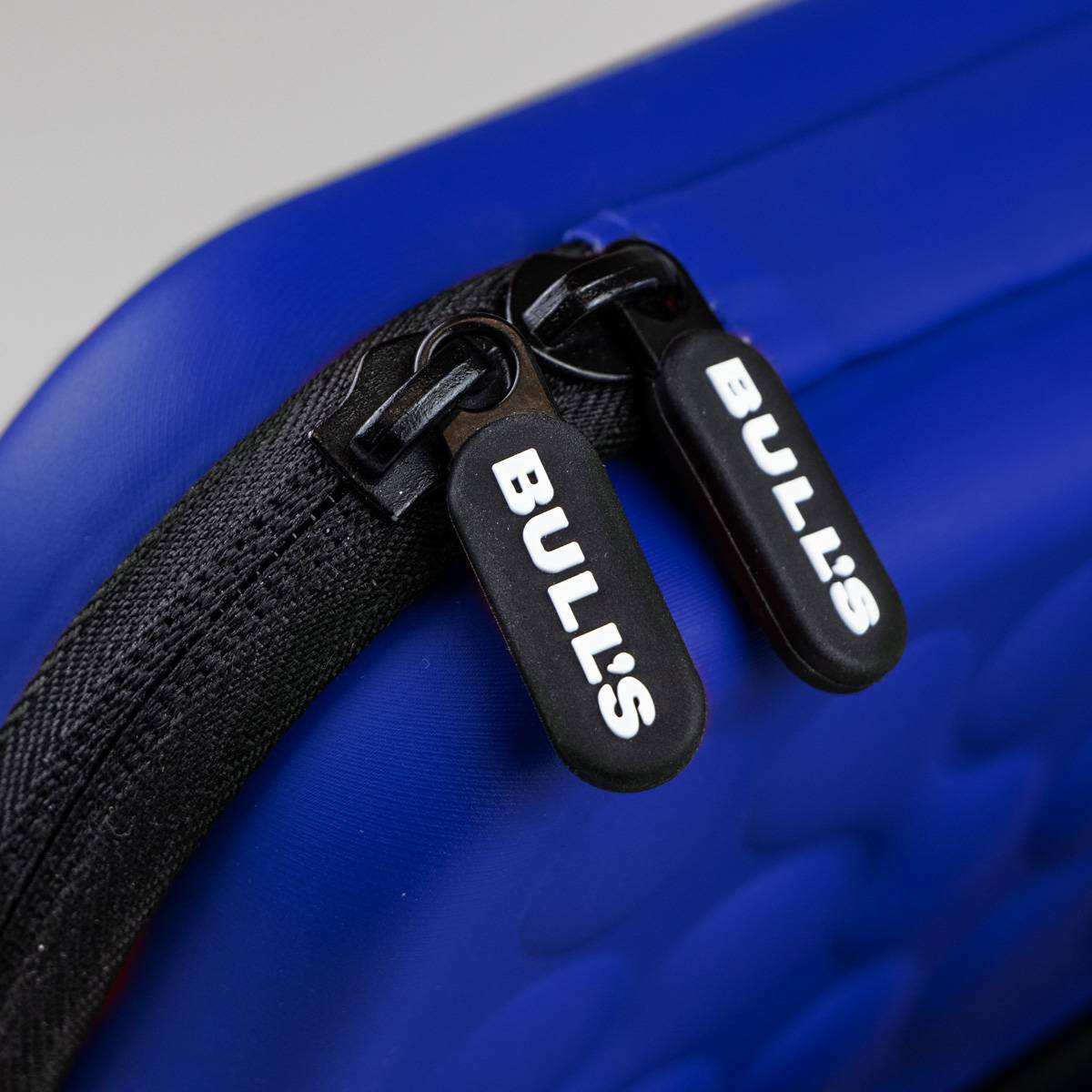 Bull's Morph dartskotelo