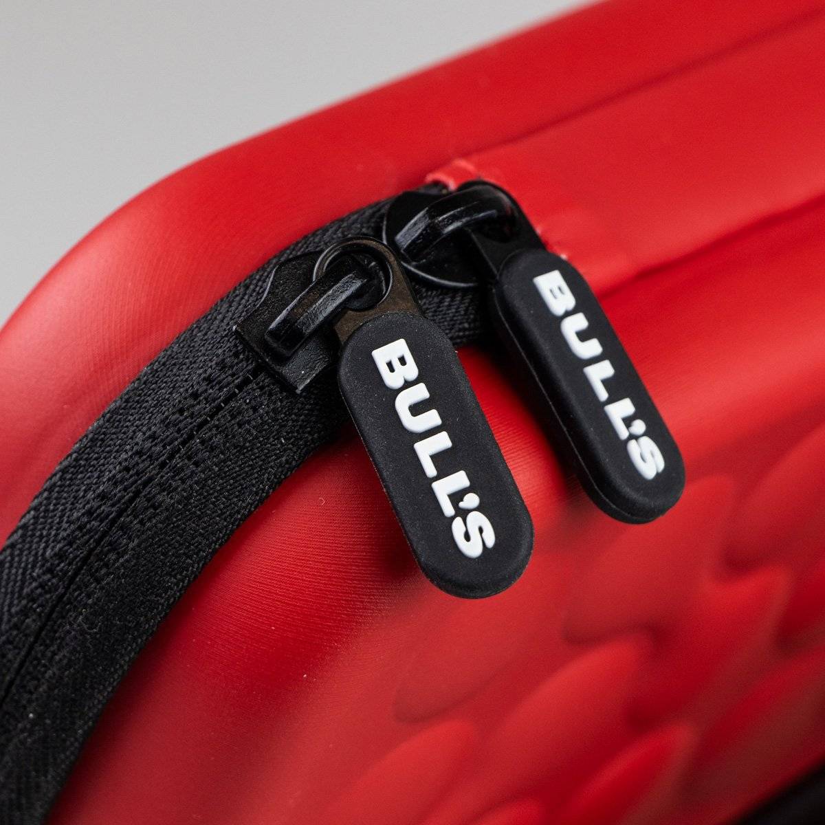 Bull's Morph dartskotelo